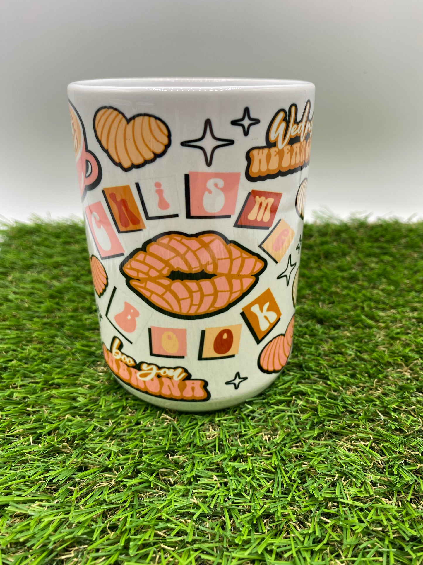 Chisme Book Ceramic Mug