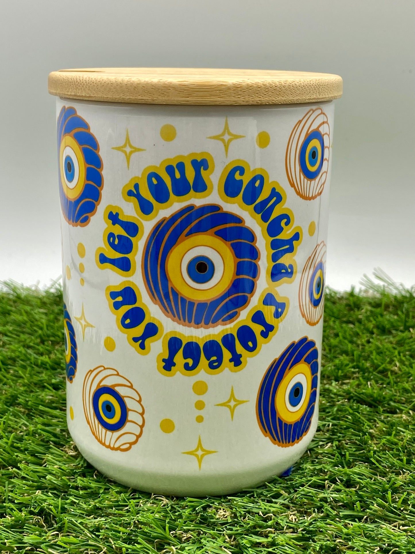 Concha Protection Ceramic Mug