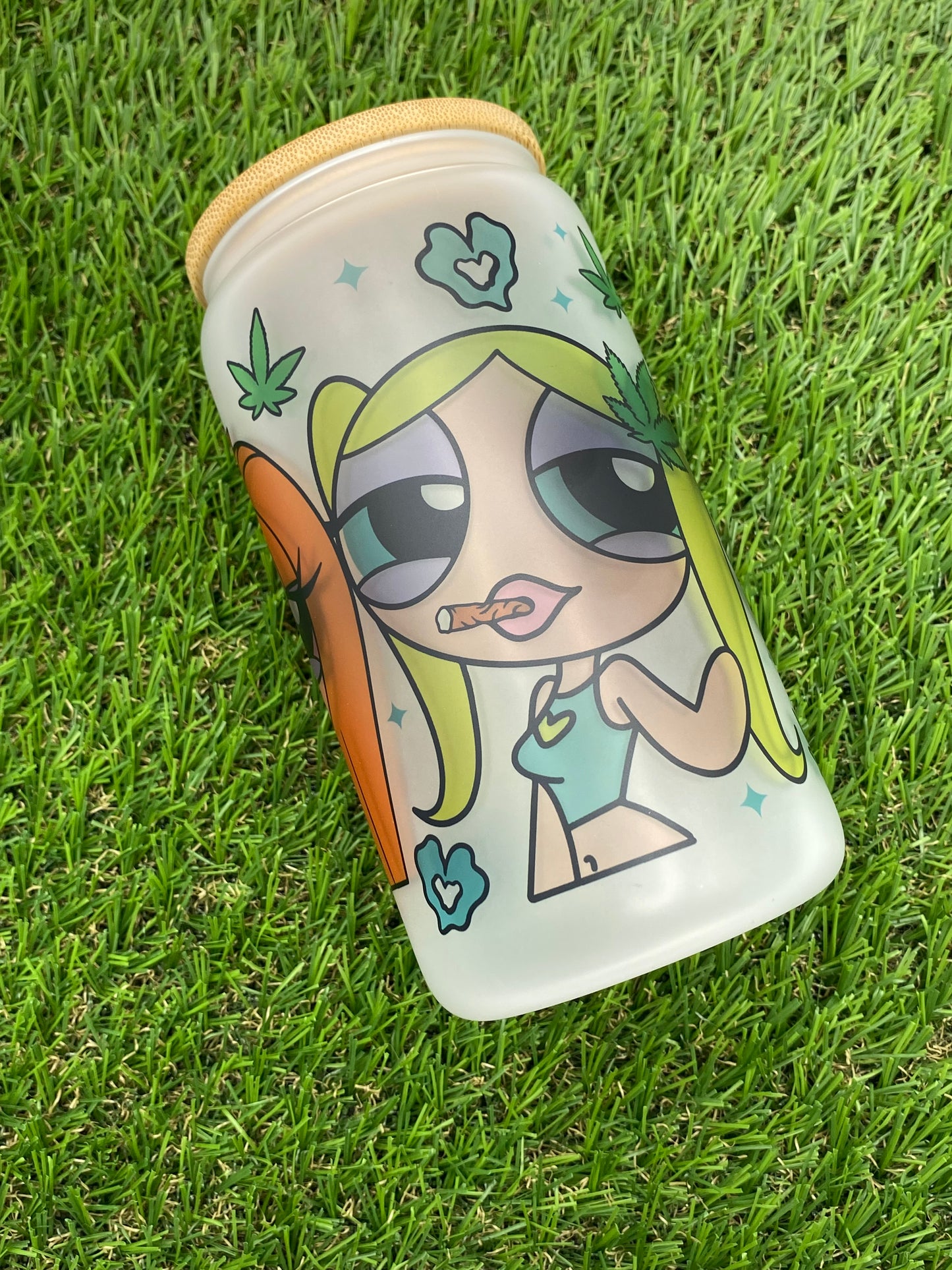 Puff Girls Glass Can