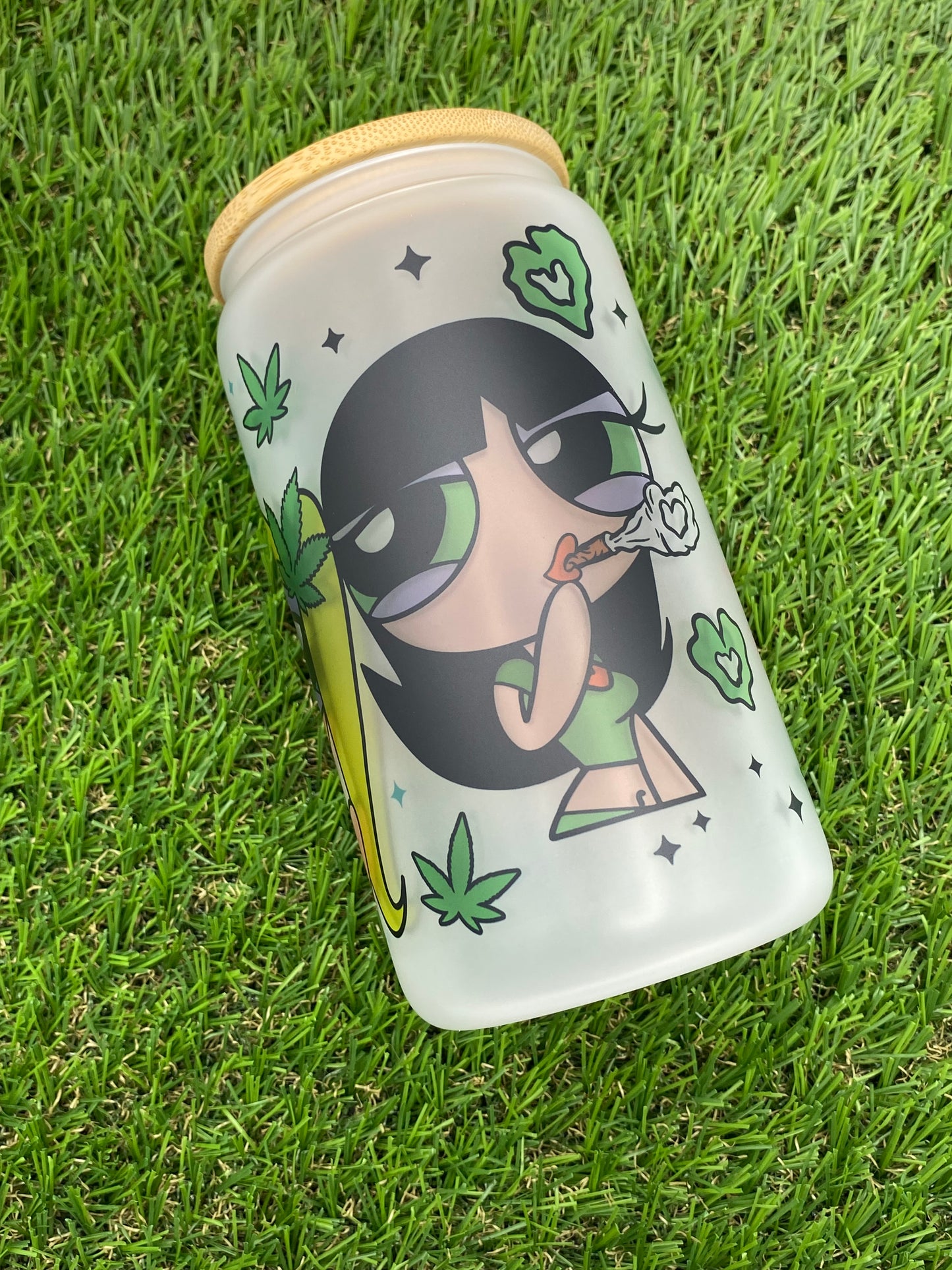 Puff Girls Glass Can